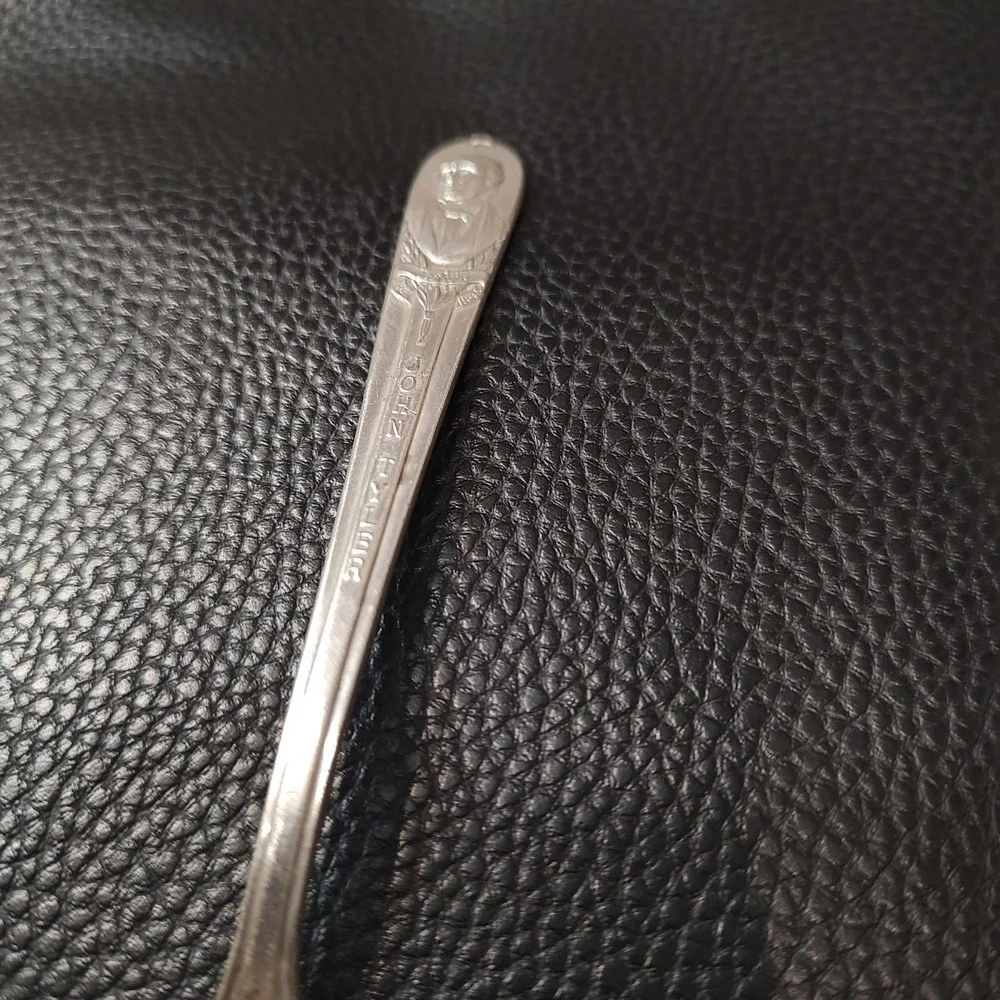 Vtg WM Rogers Silver‎ Plated Souvenir Spoon John Tyler Navy Yard  10th President